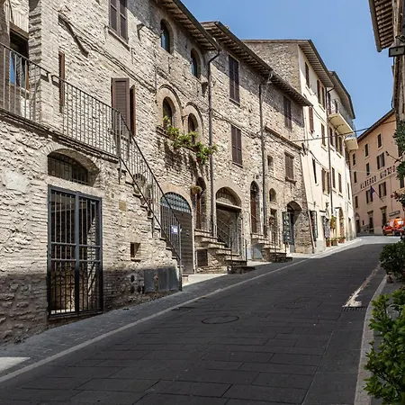 Super Loft Comunicanti In Centro * Assisi